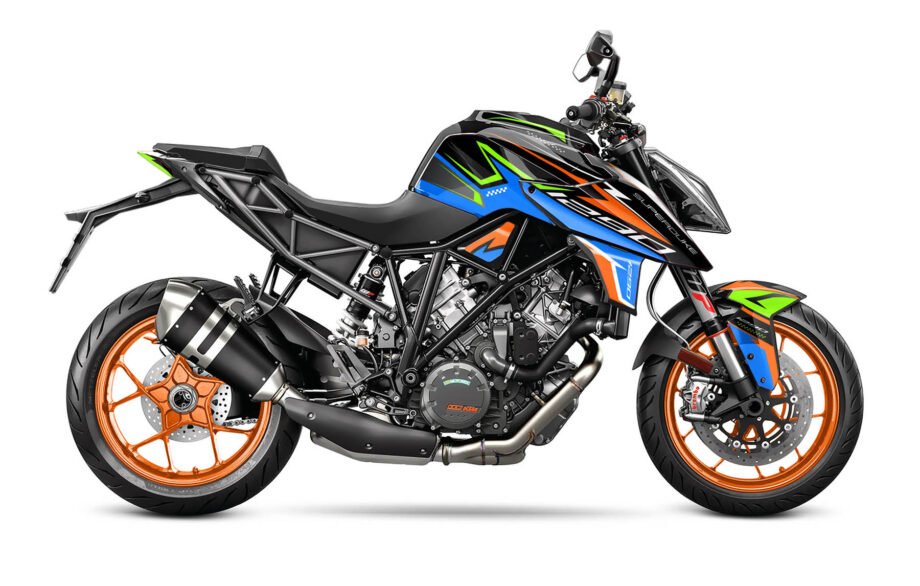 KTM_SUPERDUKE_1290_17_18 2 VIEW