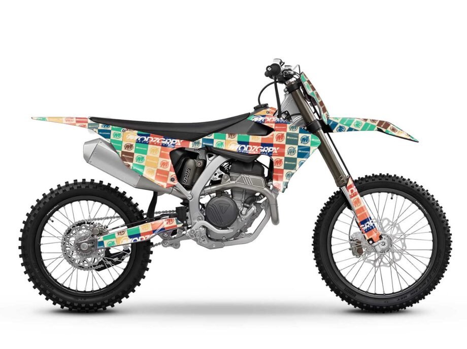TRIUMPH TFX  3 VIEW